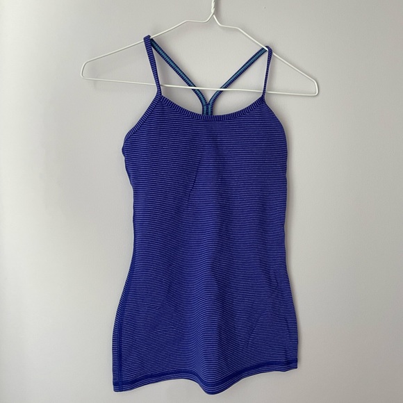 Lululemon Power Y Tank Top in Blue Stripe. Size 2 with padding. - Picture 1 of 4
